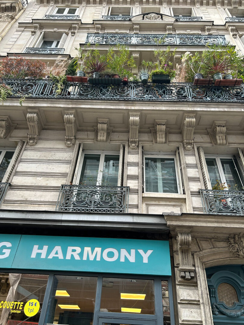 Photo Appartement Paris 3 pièce(s) 65 m2 image 4/5