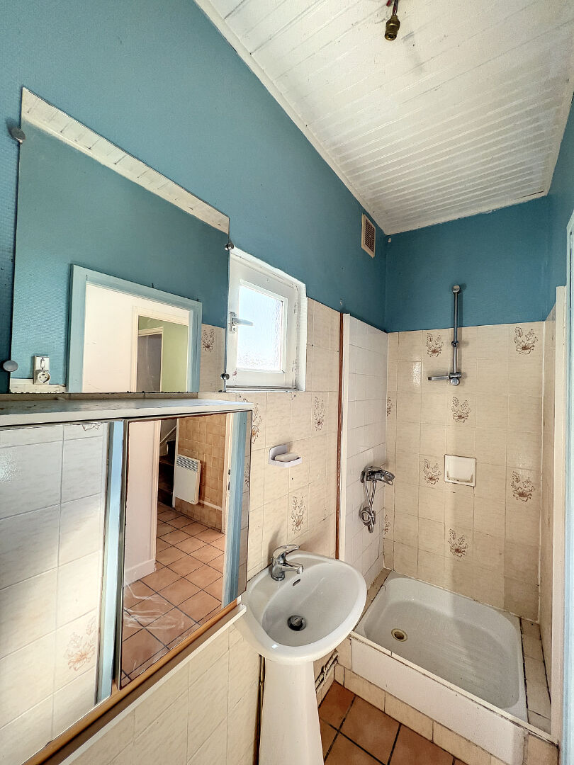 Photo NIORT CENTRE VILLE - MAISON T3 65m2 AVEC COUR image 4/6