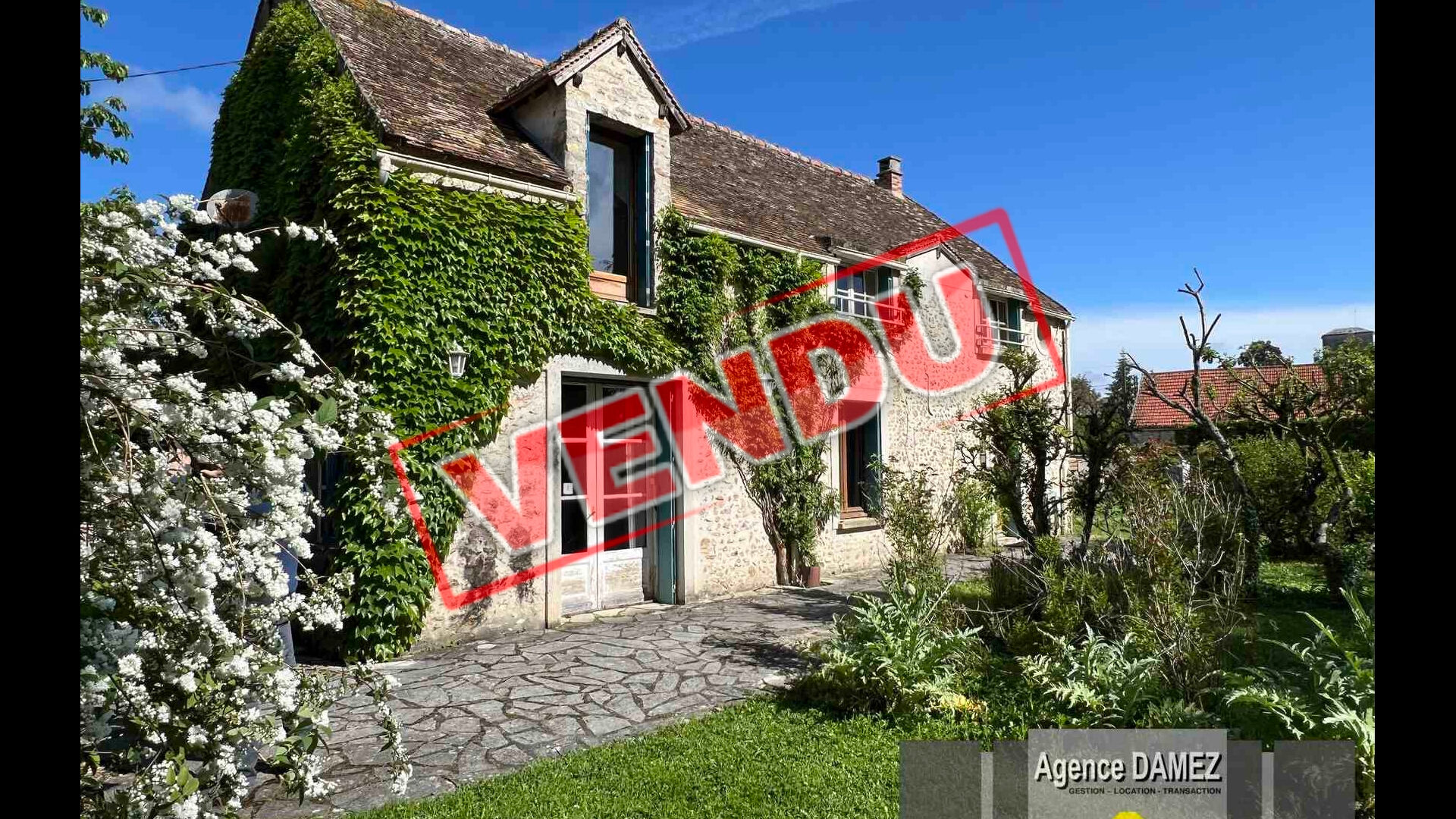 DOURDAN 5 KM - maison ancienne - 6 pièces - 158 m² - dépendances