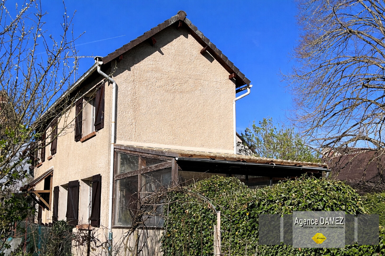 Maison traditionnelle avec grand jardin ? tout proche Dourdan