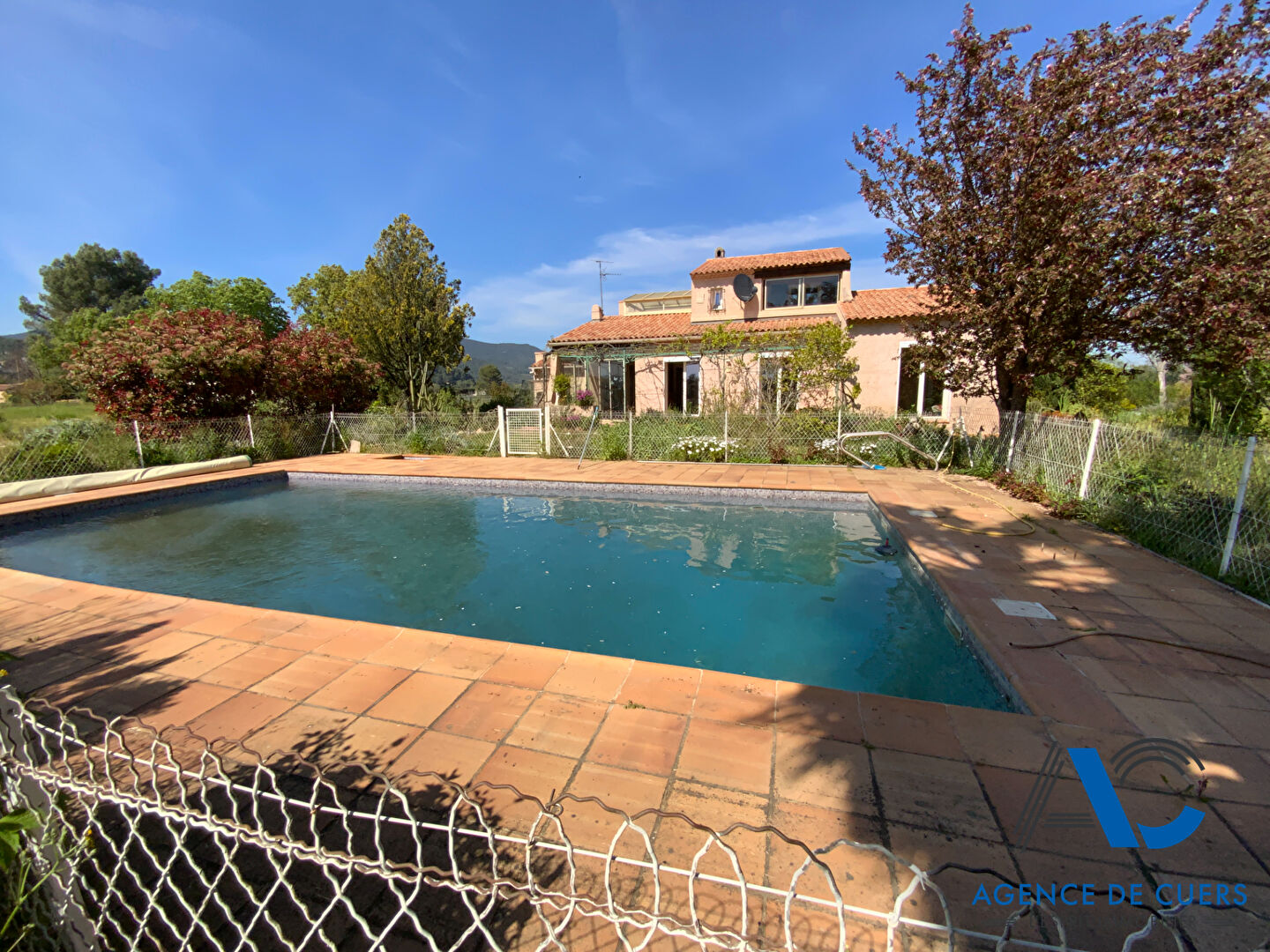 Photo Villa Cuers 5 pièce(s) 128m2+ dépendance de 20m² image 3/6