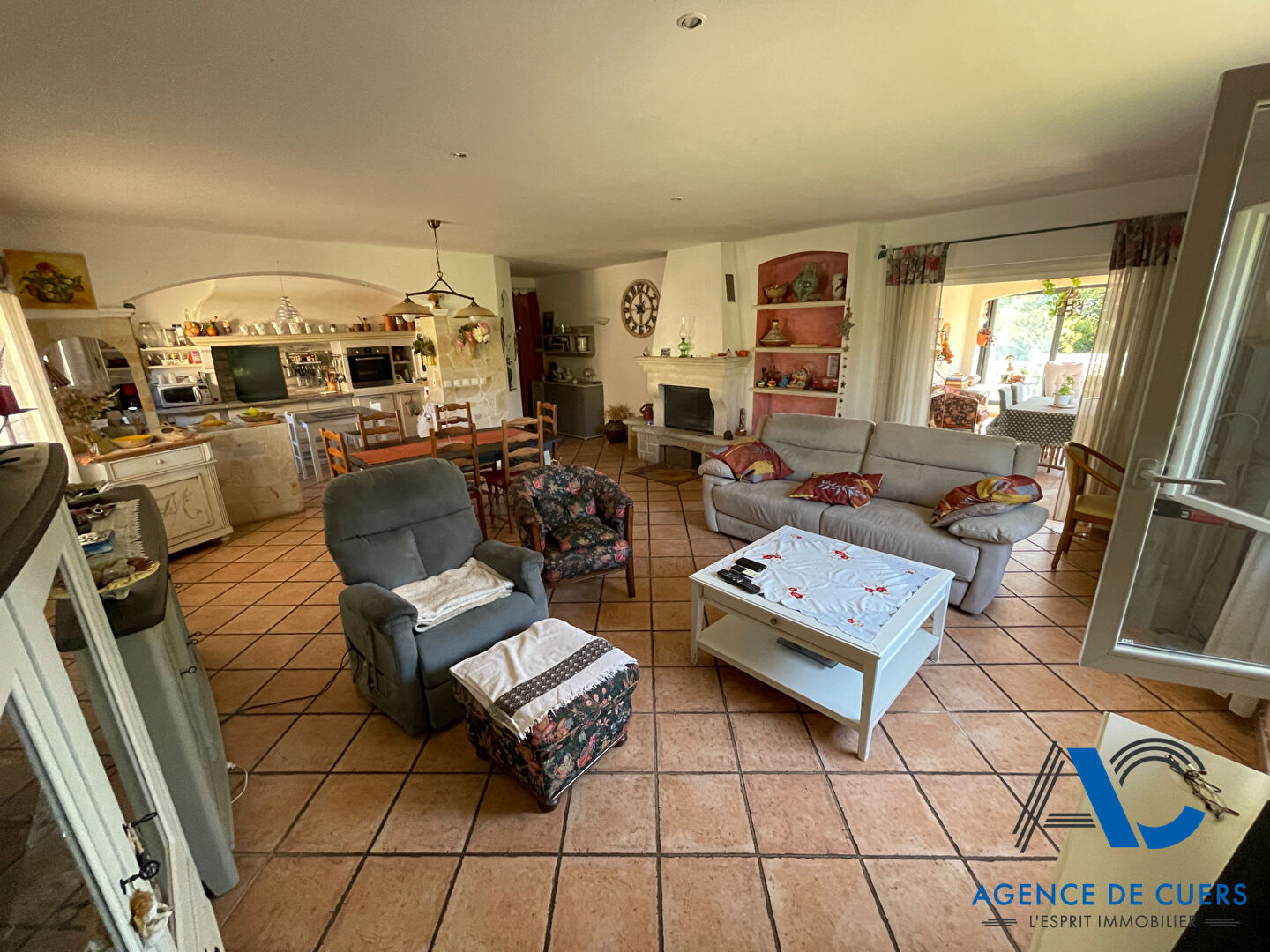 Photo Villa Cuers 111m2 + T2 50m² +garage 60m² image 3/6