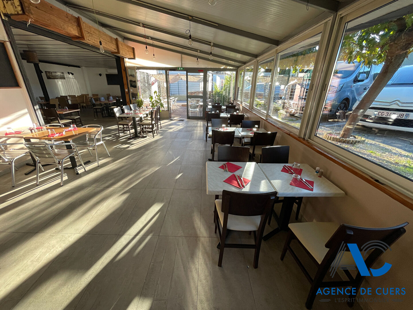 Photo Fonds de commerce, zone des Bousquets Cuers image 2/5