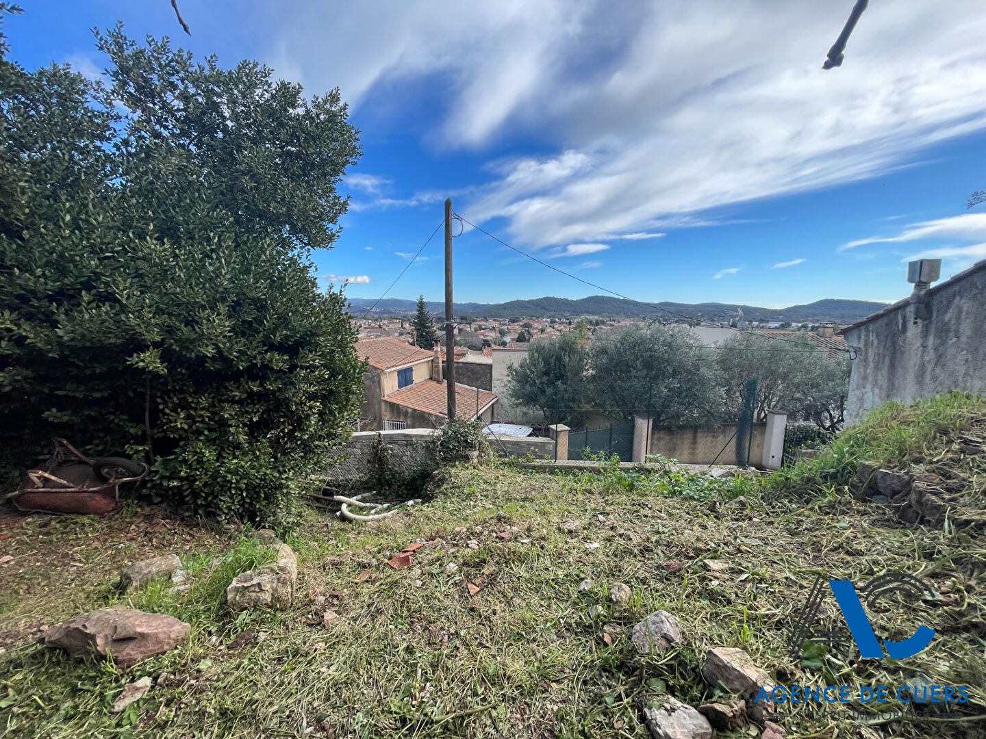 Agence immobilière de AGENCE DE CUERS - AGENCE DE CUERS