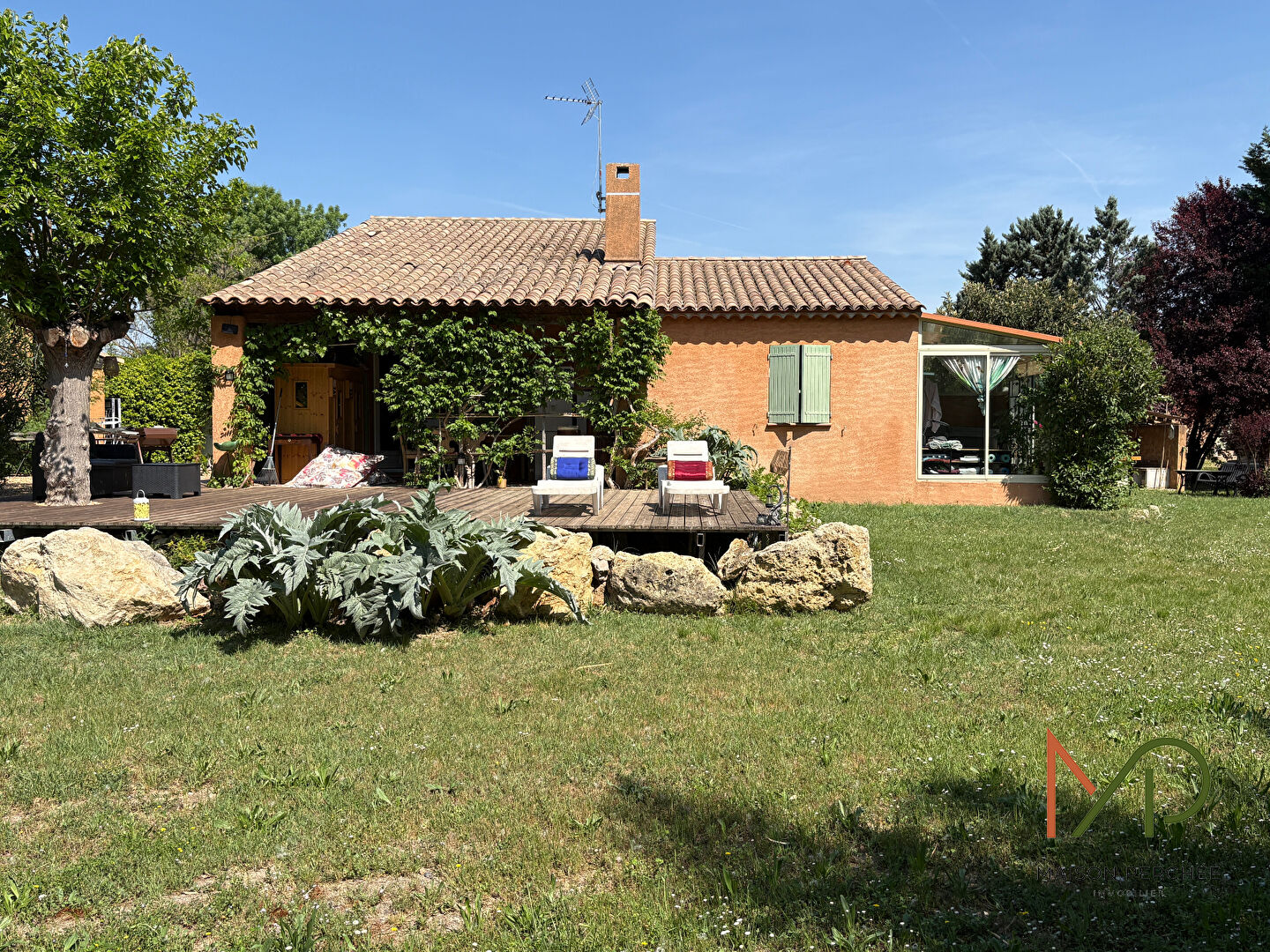 Agence immobilière de AGENCE DE CUERS - MAISON PERCHÉE