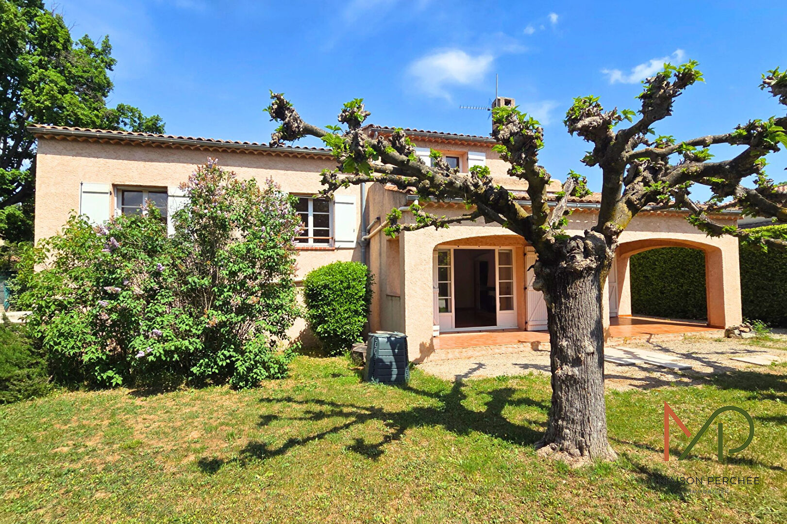 Agence immobilière de AGENCE DE CUERS - MAISON PERCHÉE