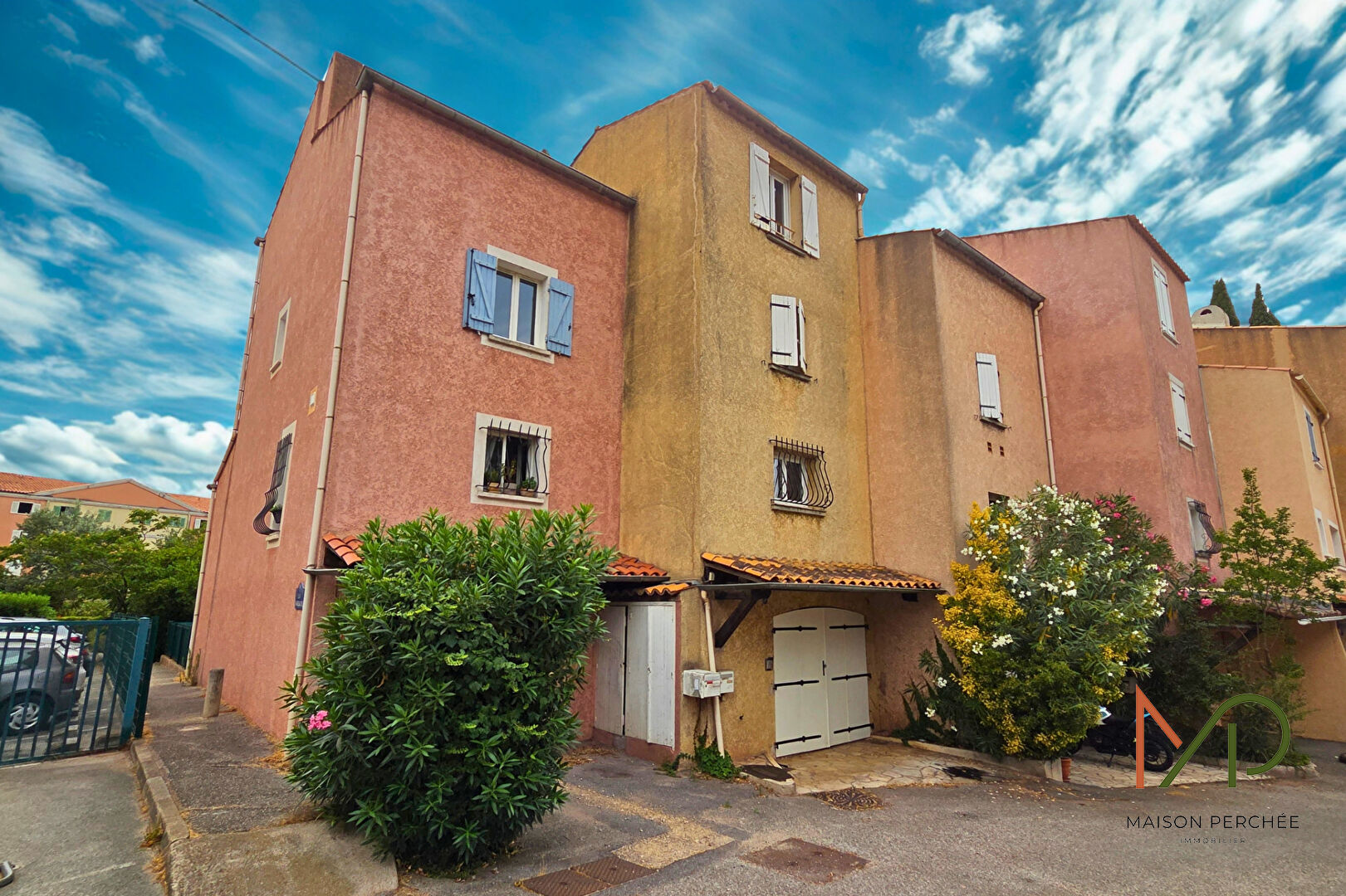 Agence immobilière de AGENCE DE CUERS - MAISON PERCHÉE