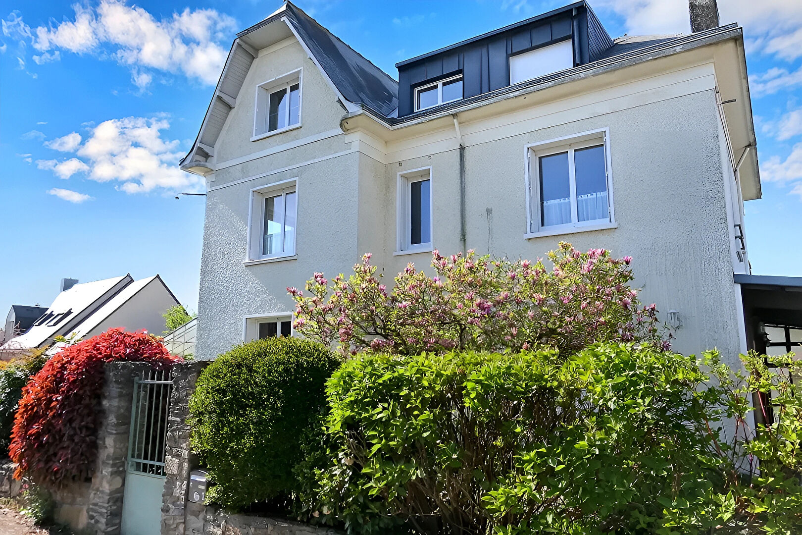 Agence immobilière de 11 IMMOBILIER - L'AGENCE LOCALE Les Sorinieres / Rezé / Vertou