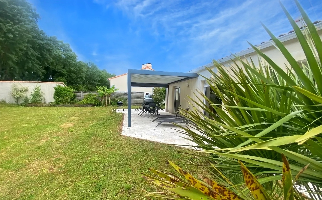 Agence immobilière de 11 IMMOBILIER - L'AGENCE LOCALE Les Sorinieres / Rezé / Vertou