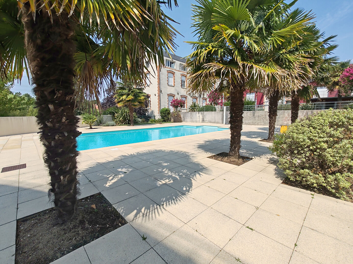 Agence immobilière de 11 IMMOBILIER - L'AGENCE LOCALE Les Sorinieres / Rezé / Vertou