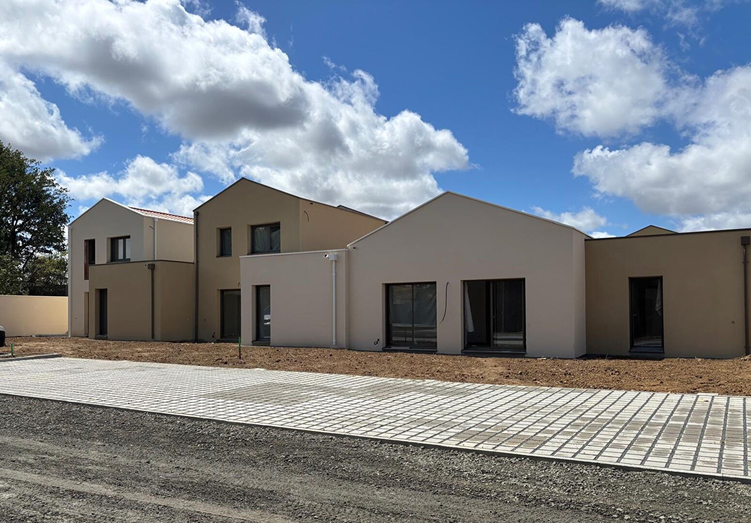 Agence immobilière de 11 IMMOBILIER - L'AGENCE LOCALE Les Sorinieres / Rezé / Vertou