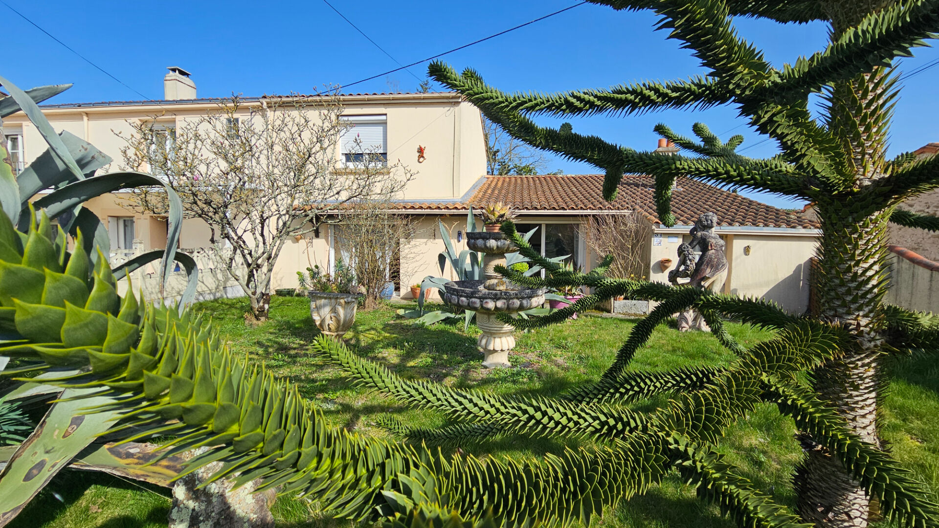 Agence immobilière de 11 IMMOBILIER - L'AGENCE LOCALE Les Sorinieres / Rezé / Vertou