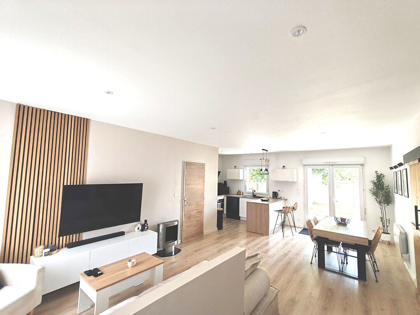 Agence immobilière de 11 IMMOBILIER - L'AGENCE LOCALE Les Sorinieres / Rezé / Vertou