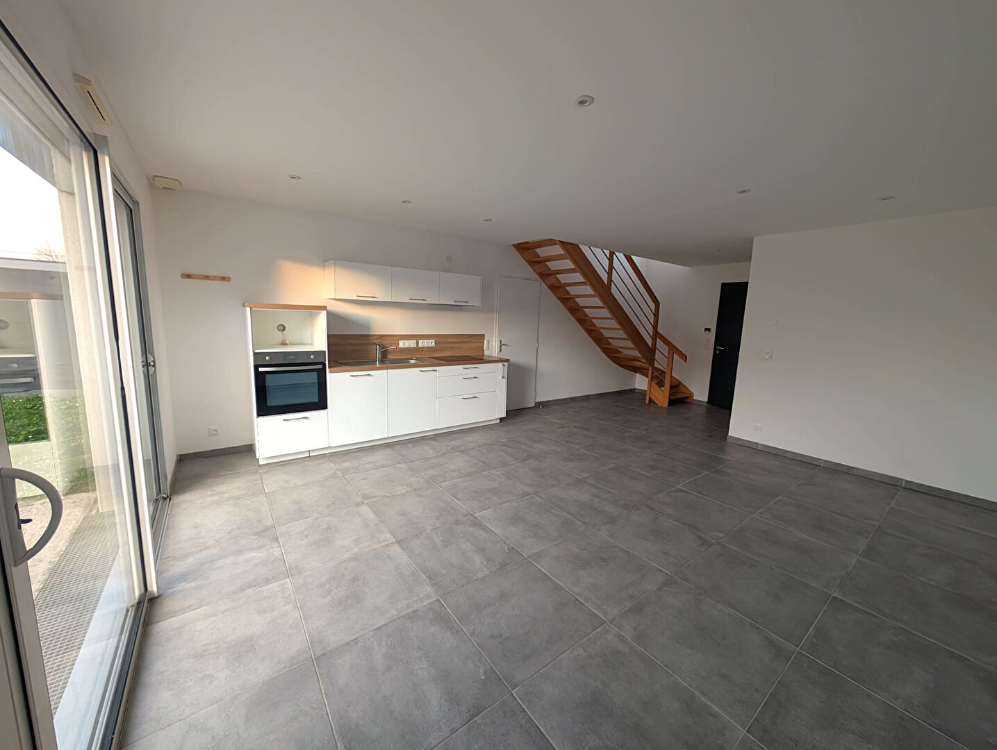 Agence immobilière de 11 IMMOBILIER - L'AGENCE LOCALE Les Sorinieres / Rezé / Vertou