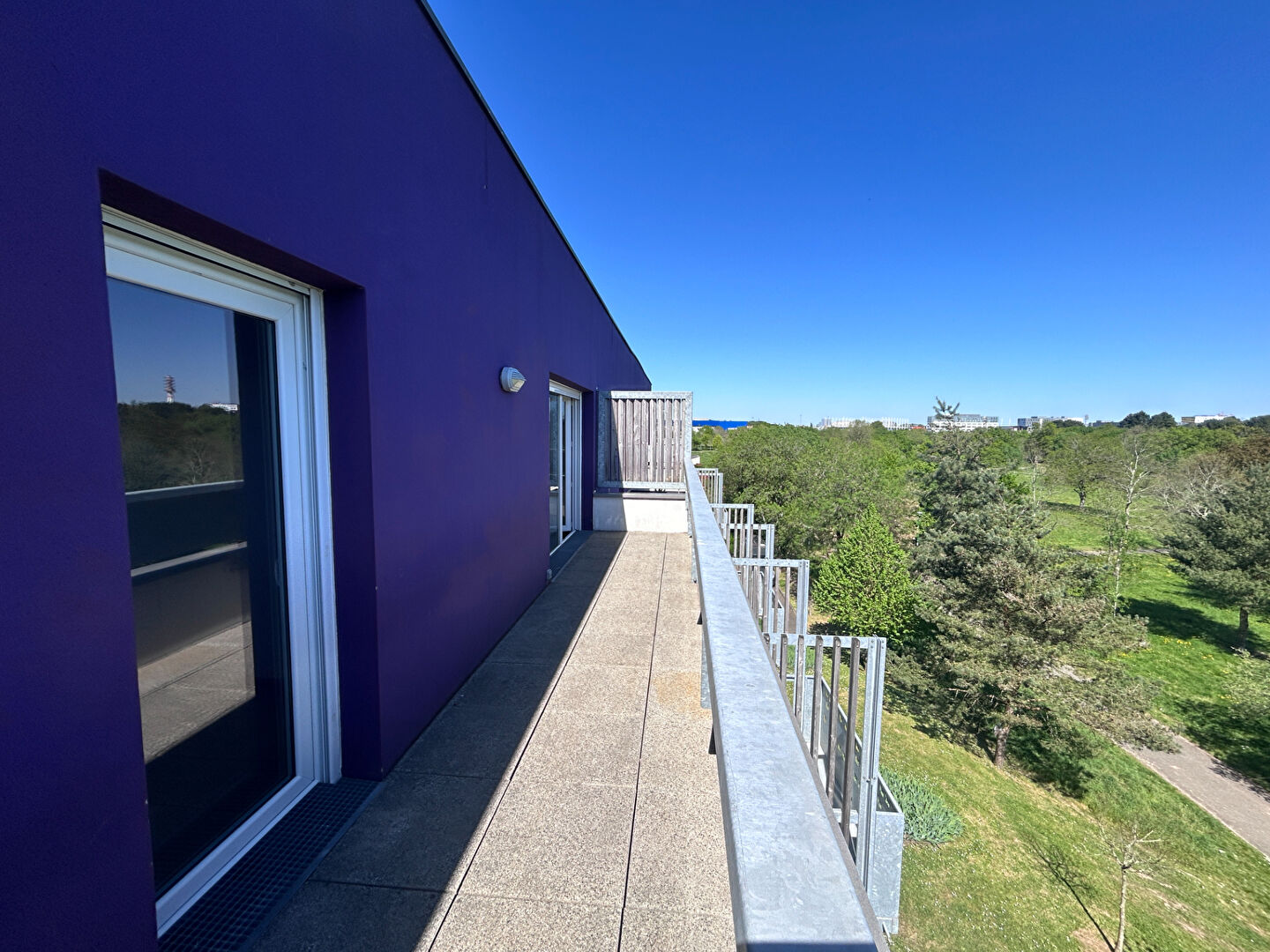 Agence immobilière de 11 IMMOBILIER - L'AGENCE LOCALE Les Sorinieres / Rezé / Vertou