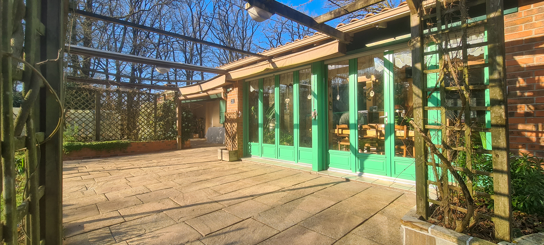 Agence immobilière de 11 IMMOBILIER - L'AGENCE LOCALE Les Sorinieres / Rezé / Vertou