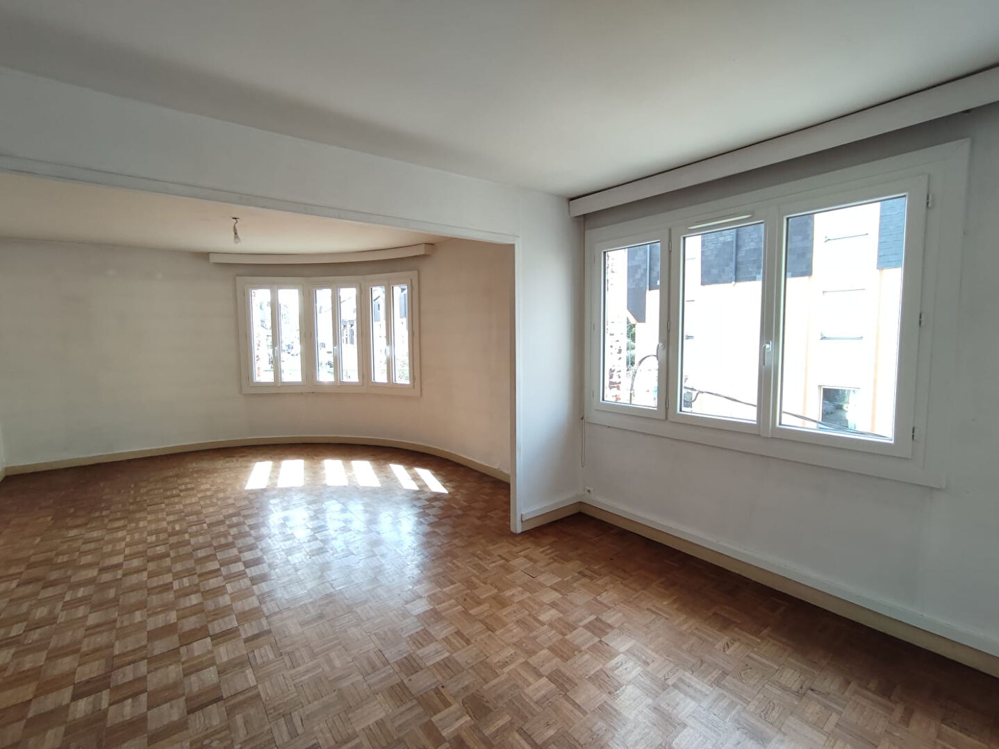 Agence immobilière de 11 IMMOBILIER - L'AGENCE LOCALE Les Sorinieres / Rezé / Vertou