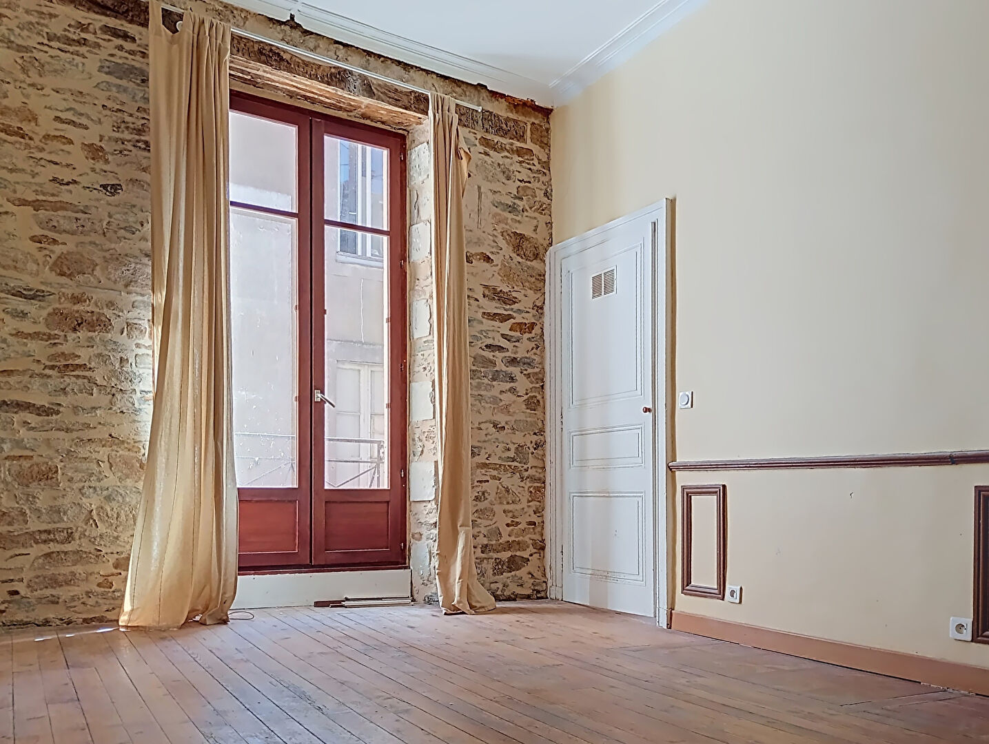 Agence immobilière de 11 IMMOBILIER - L'AGENCE LOCALE Les Sorinieres / Rezé / Vertou