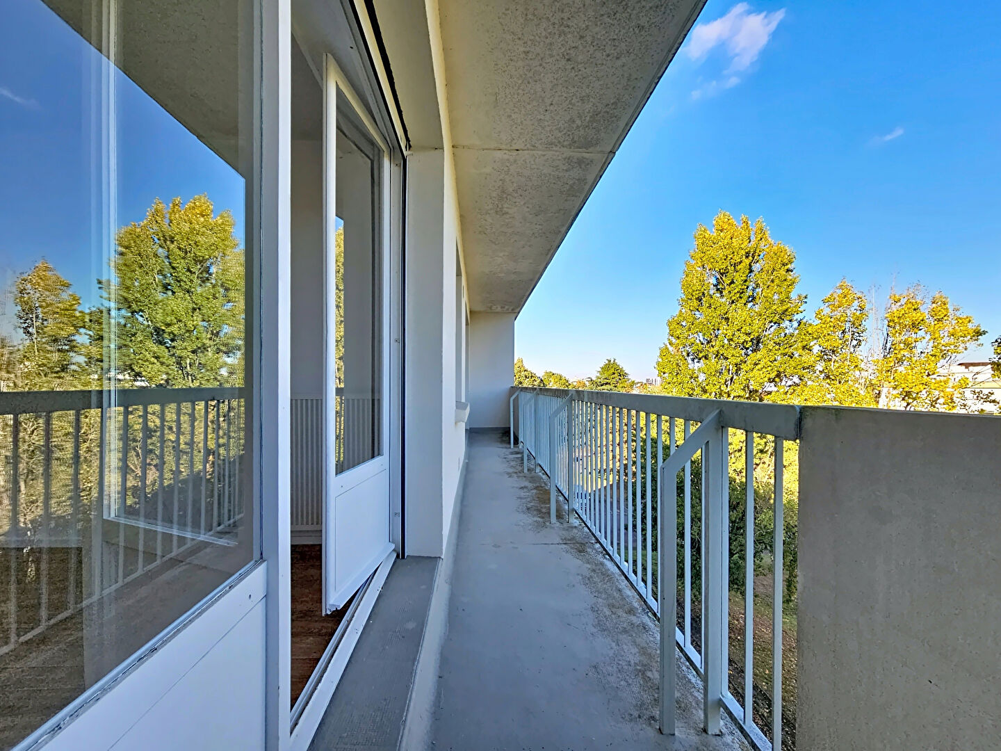 Agence immobilière de 11 IMMOBILIER - L'AGENCE LOCALE Les Sorinieres / Rezé / Vertou