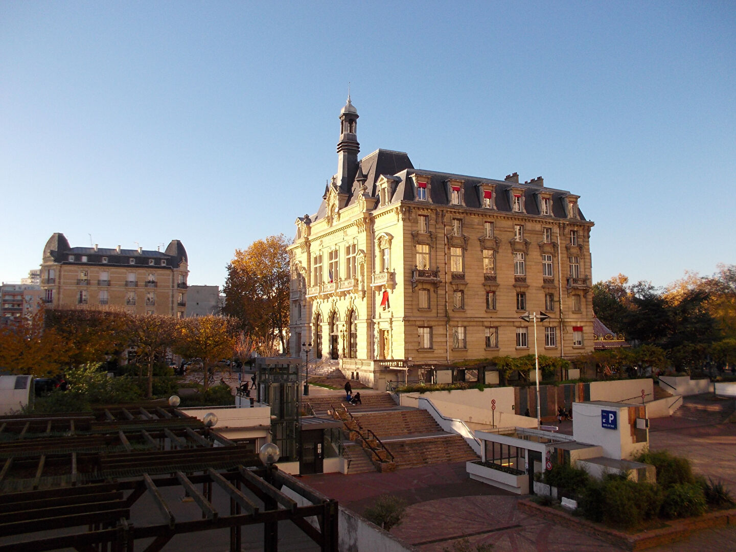 Appartement COLOMBES 5 pièces 93 m² avec Parking
