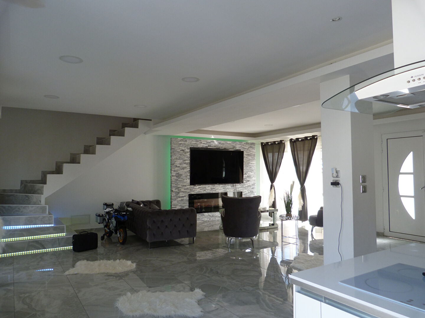 Photo MAISON MODERNE  T5 AVEC DEPENDANCE image 1/6