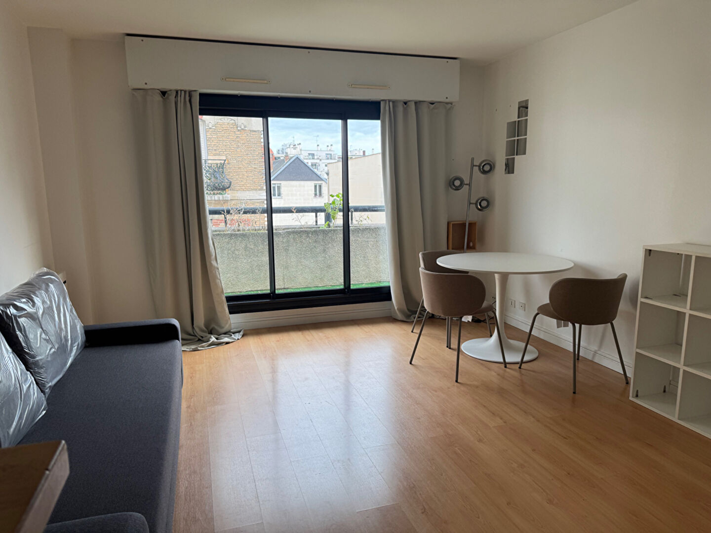 Très beau studio  meublé de 32m² avec balcon