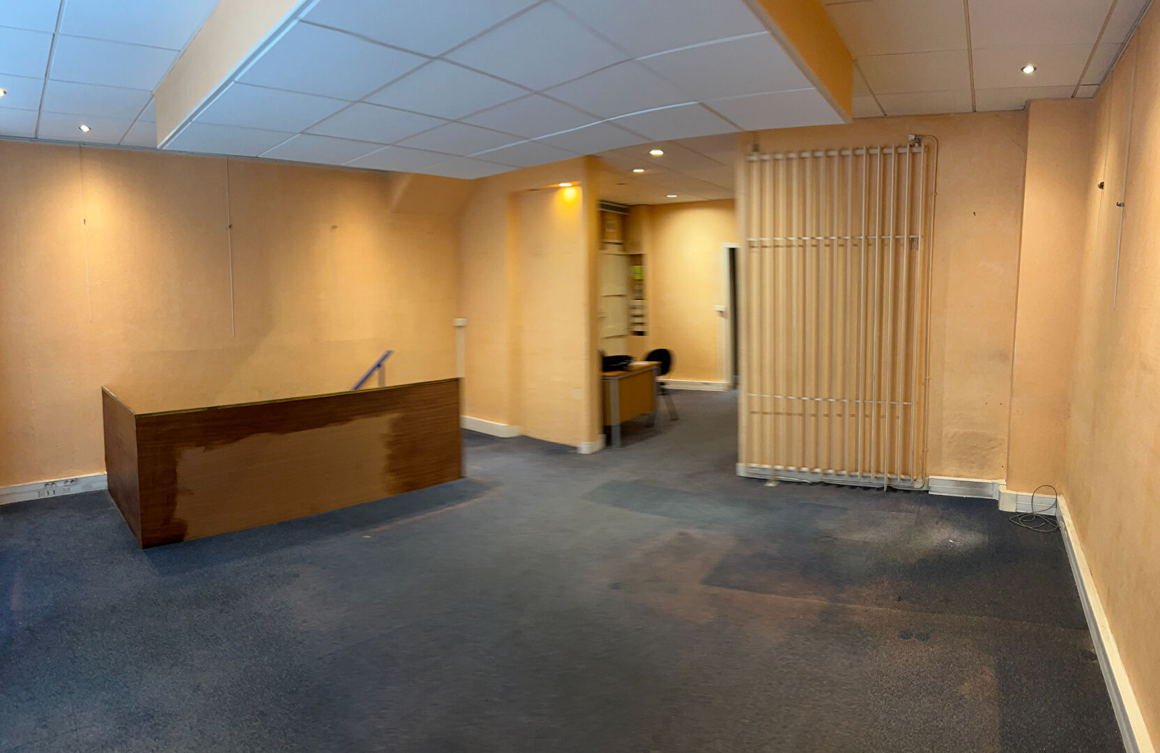 Photo Bureaux Atypiques avec jardin Boulogne/Quai de Seine. image 2/6