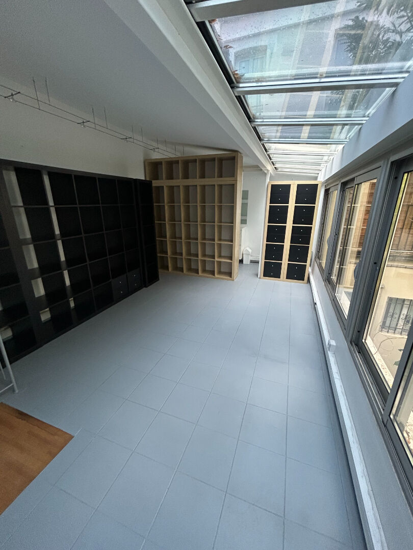 Photo Bureaux Atypiques avec jardin Boulogne/Quai de Seine. image 5/6