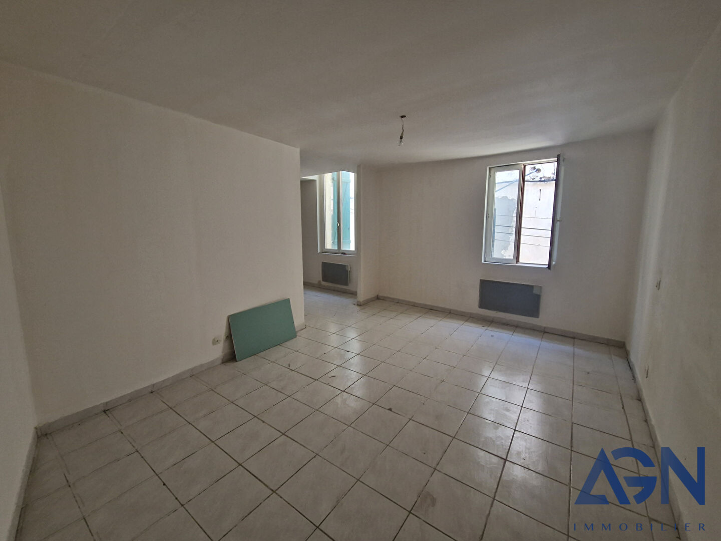 Photo AGDE Coeur de ville : en un seul LOT , 2 Studios 33.84 m2 chacun image 3/6