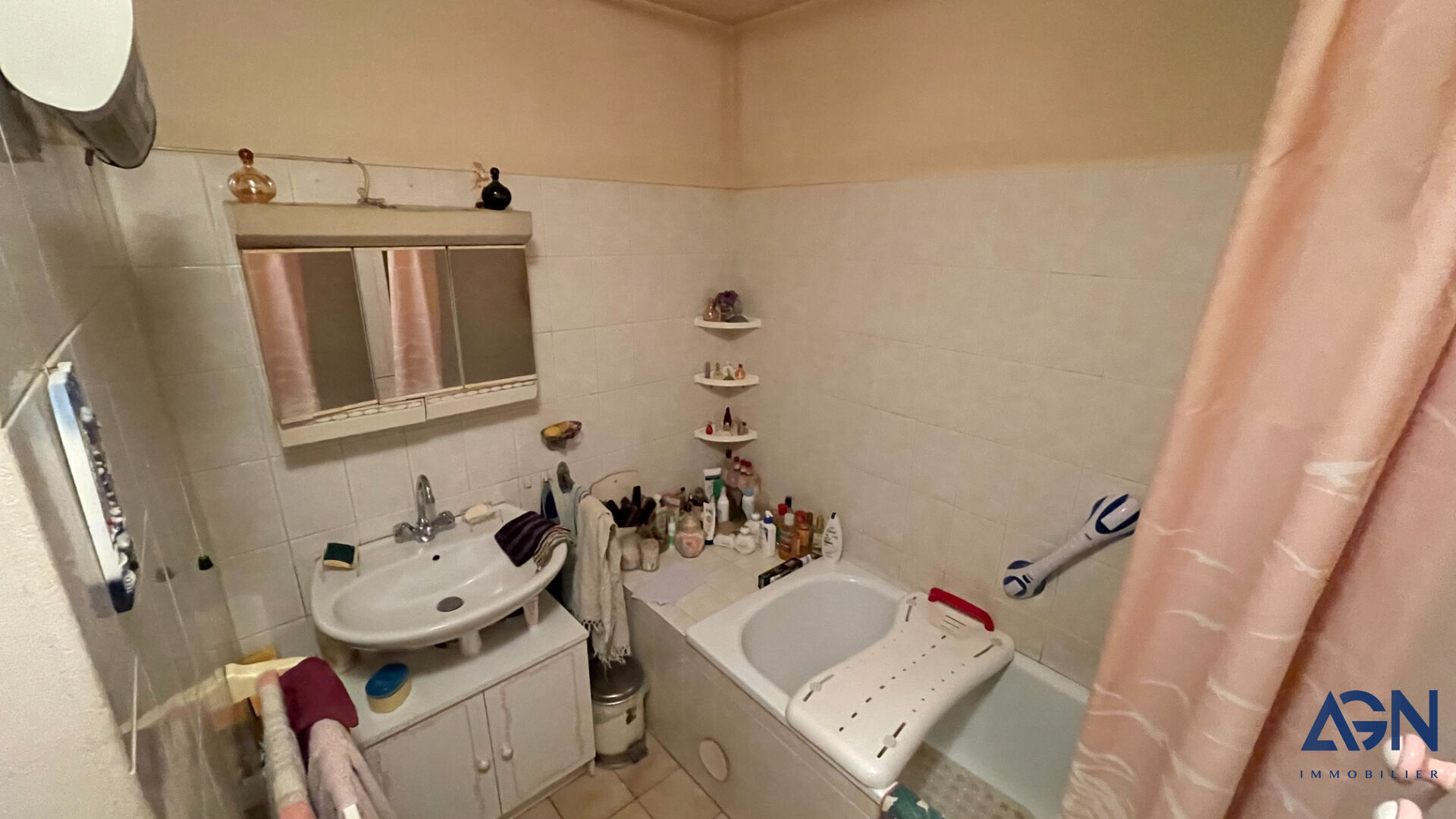 Photo A VENDRE : Appartement 4 pièces (81 m²) à NIMES image 5/6