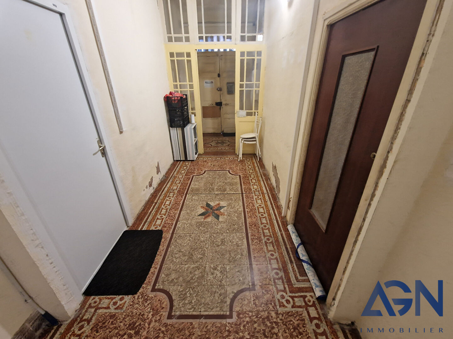 Photo AGDE : dans immeuble lot de 3 appartements de167.55m² au total, T1 , T2, T3 + 2 terrasses image 4/6