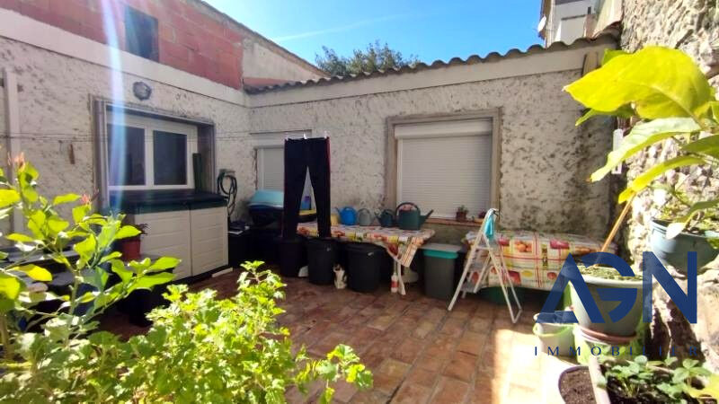 Photo AGDE : dans immeuble lot de 3 appartements de167.55m² au total, T1 , T2, T3 + 2 terrasses image 5/6