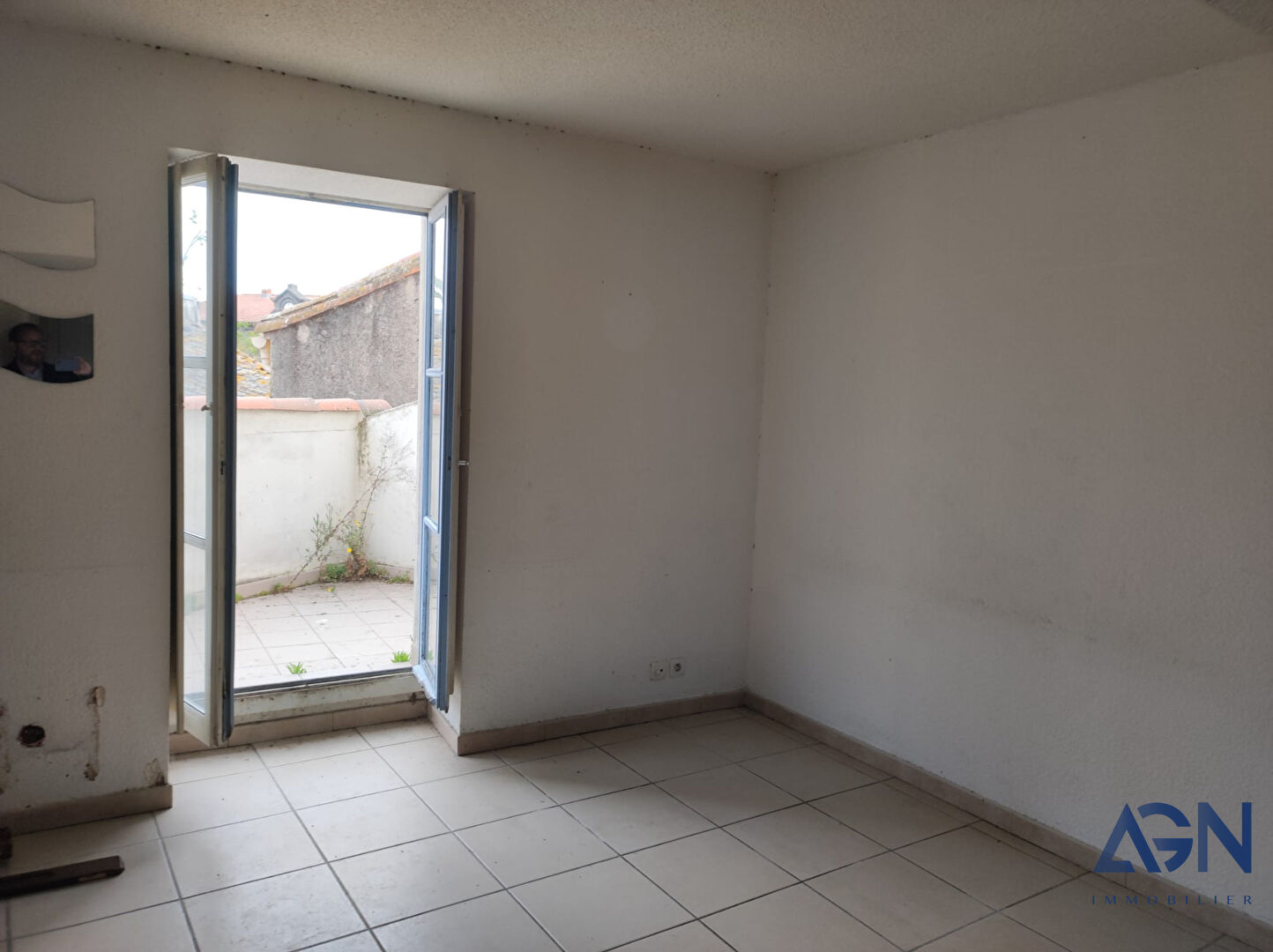 VENTE : appartement T3 de 75 m² à AGDE à rénover