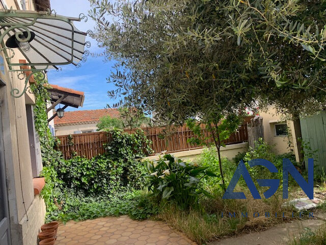 Photo ARLES à vendre : maison T4 (97 m²) avec extérieur image 2/6