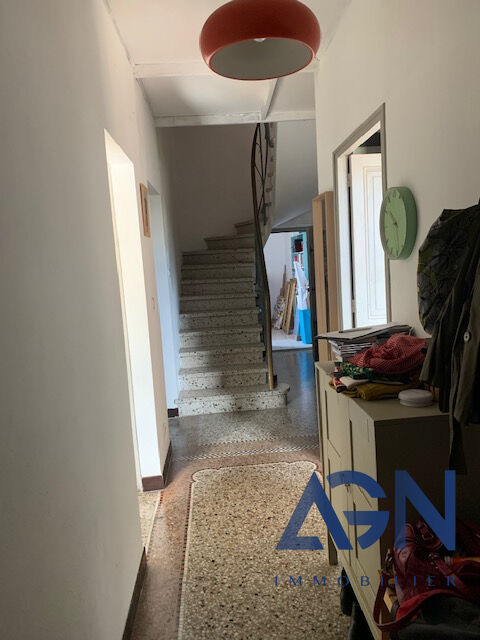 Photo ARLES à vendre : maison T4 (97 m²) avec extérieur image 4/6