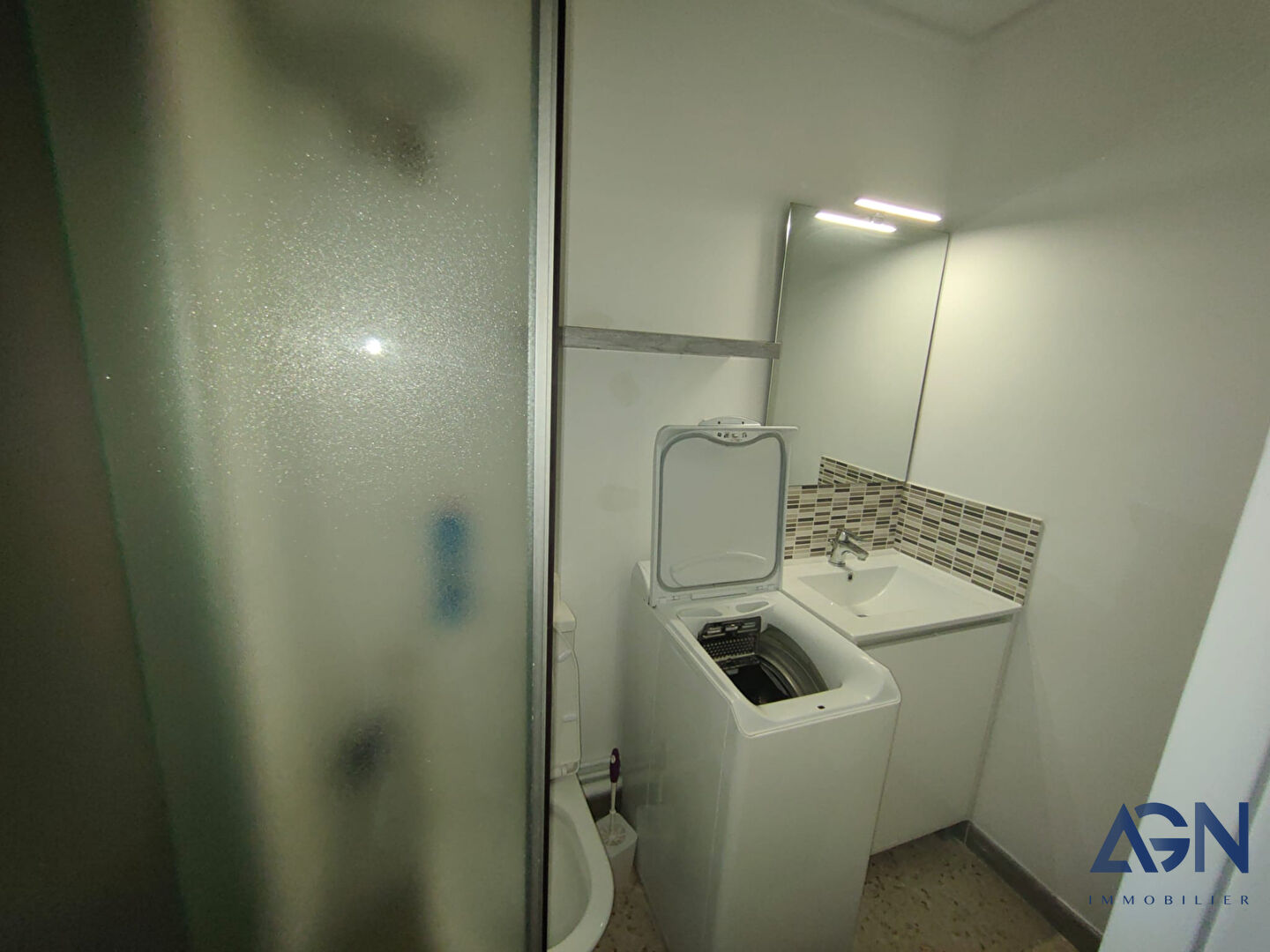 Photo CAP D'AGDE STUDIO CABINE MEUBLE + PARKING DANS BELLE  RESIDENCE SECURISEE image 6/6