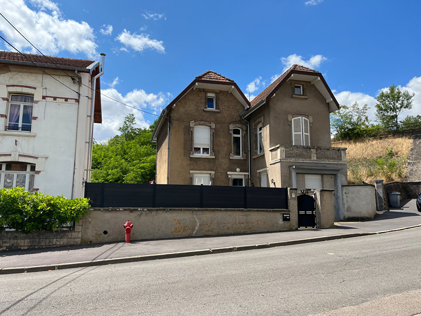 Photo Maison individuelle de caractère de  210 m2 image 1/6