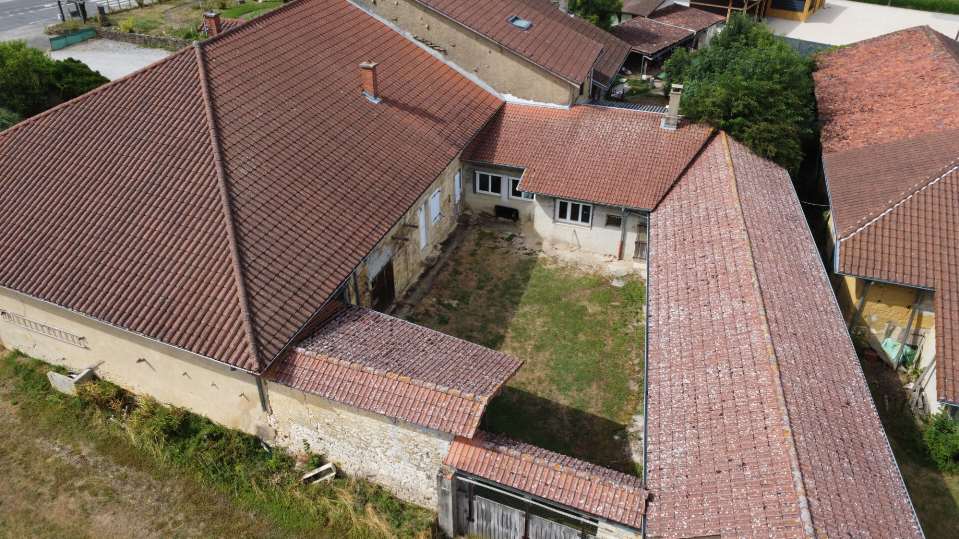 Maison  4 pièce(s) 146m2