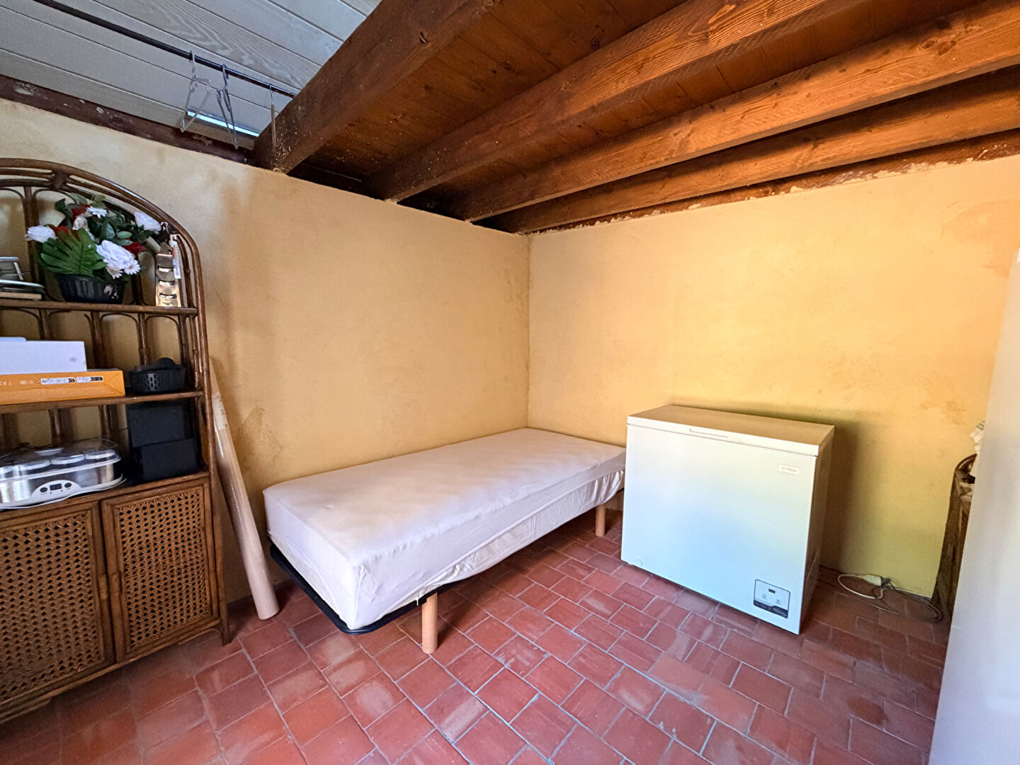 Ensemble  Maison, dépendances sur  1 Hectare 4 de terrain - photo 7