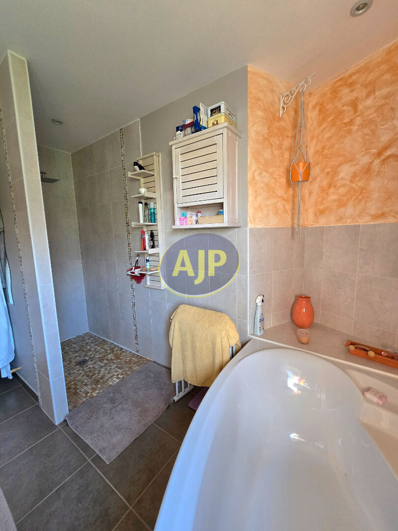 Maison Guémené-Penfao 10 pièce(s) 220 m2, 1742 m² terrain - photo 12