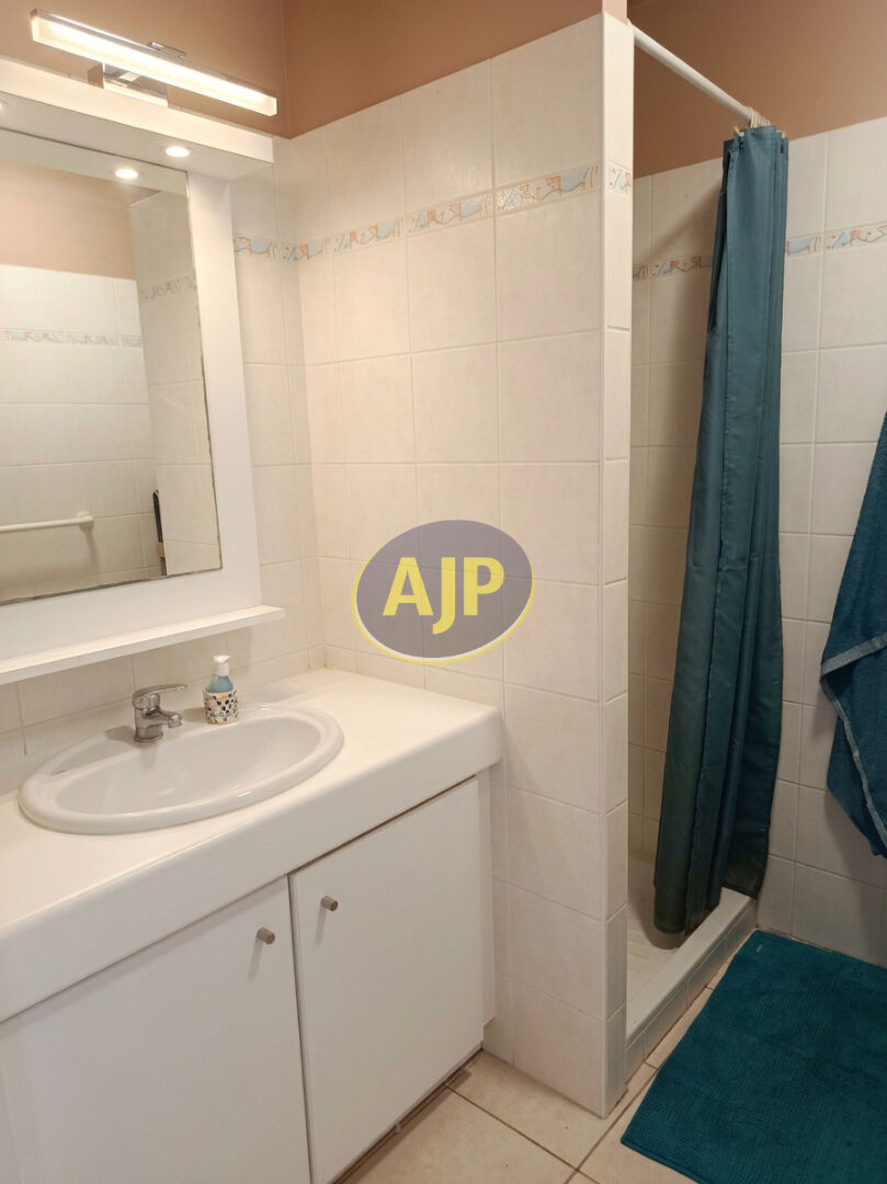 Bel appartement 2 chambres bourg du Coudray - photo 6