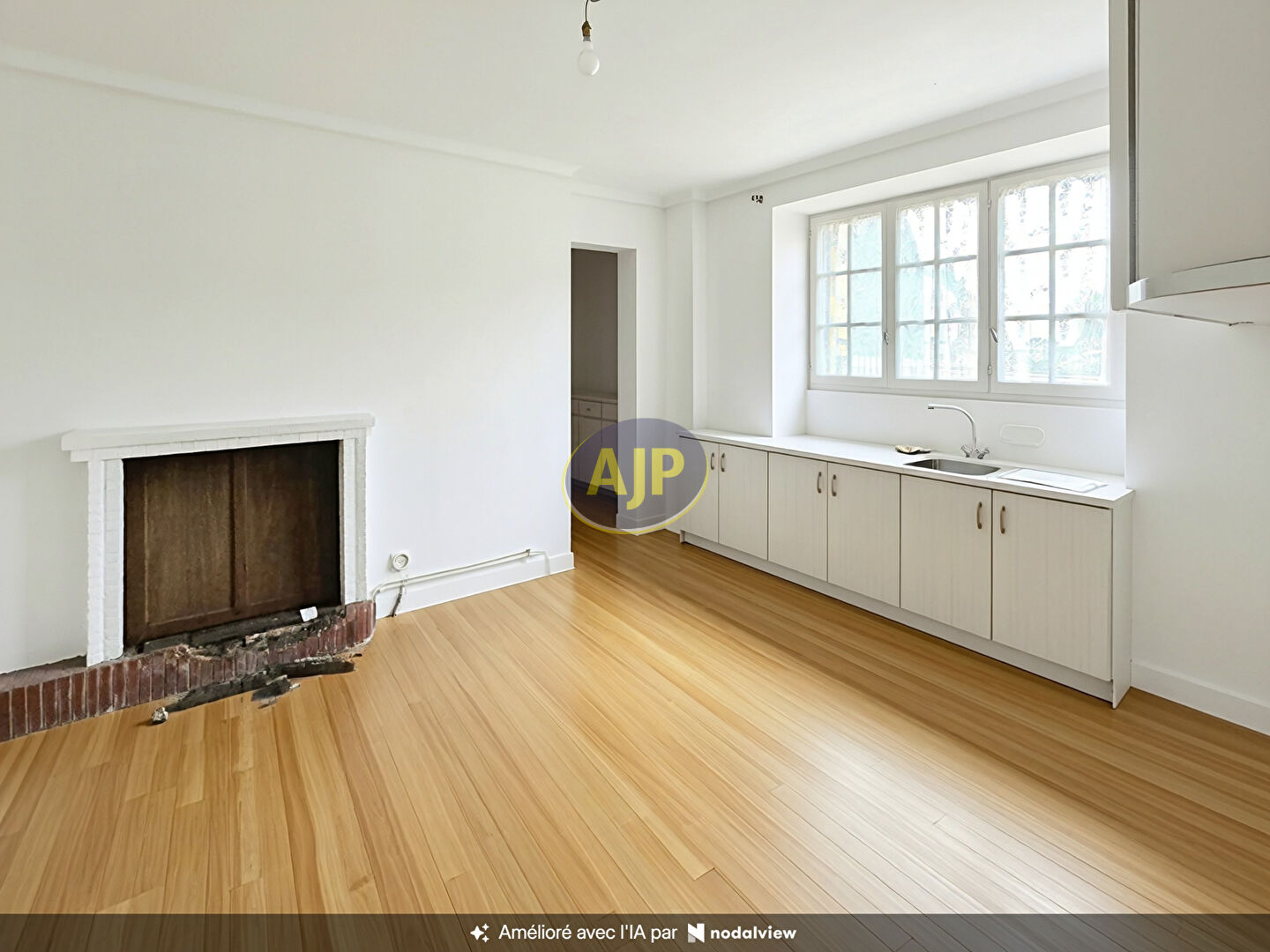 Bourg de CONQUEREUIL, maison 135 m²  7 pièces, terrain - photo 8