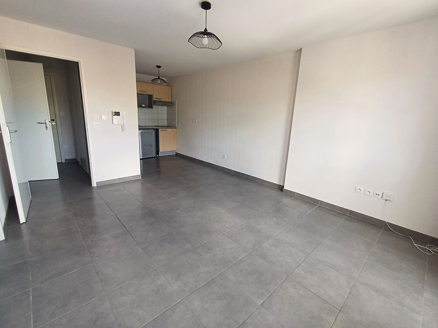 NANTES BOULEVARD ROMANET - Appartement  2 pièces - 40..03 m² - photo 6