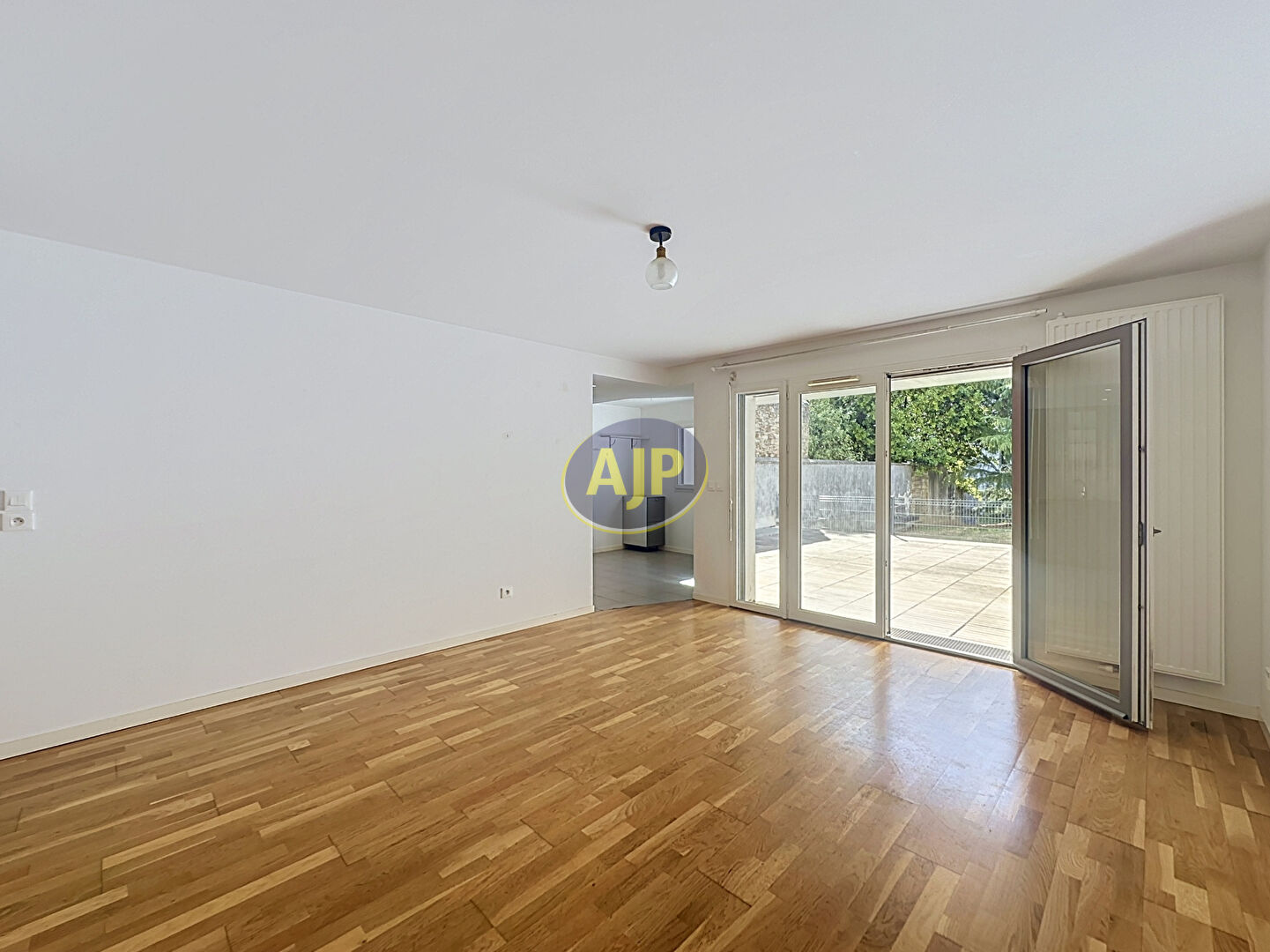 T3 RÉCENT AVEC TERRASSE - photo 2