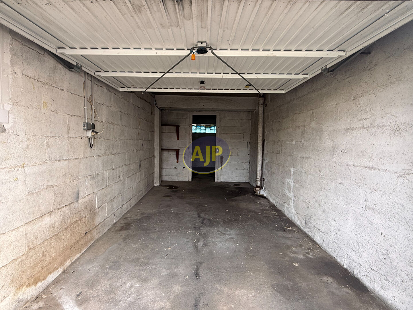 À LOUER ? GARAGE AVEC CAVE ? ANGLET - photo 2