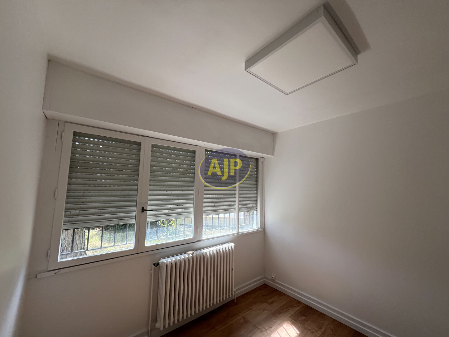 Local professionnel BORDEAUX CAUDERAN PROCHE MERIGNAC 107M² - photo 5