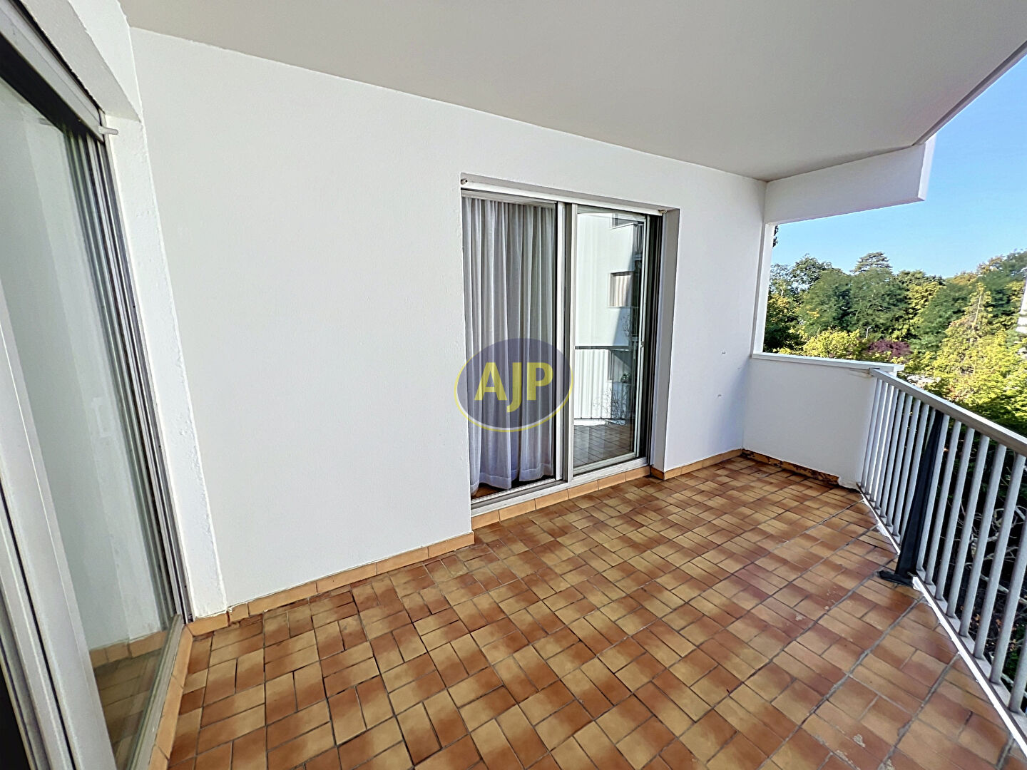 Mérignac Capeyron Appartement  4 pièce(s)  75 m2 - Tram A - photo 2