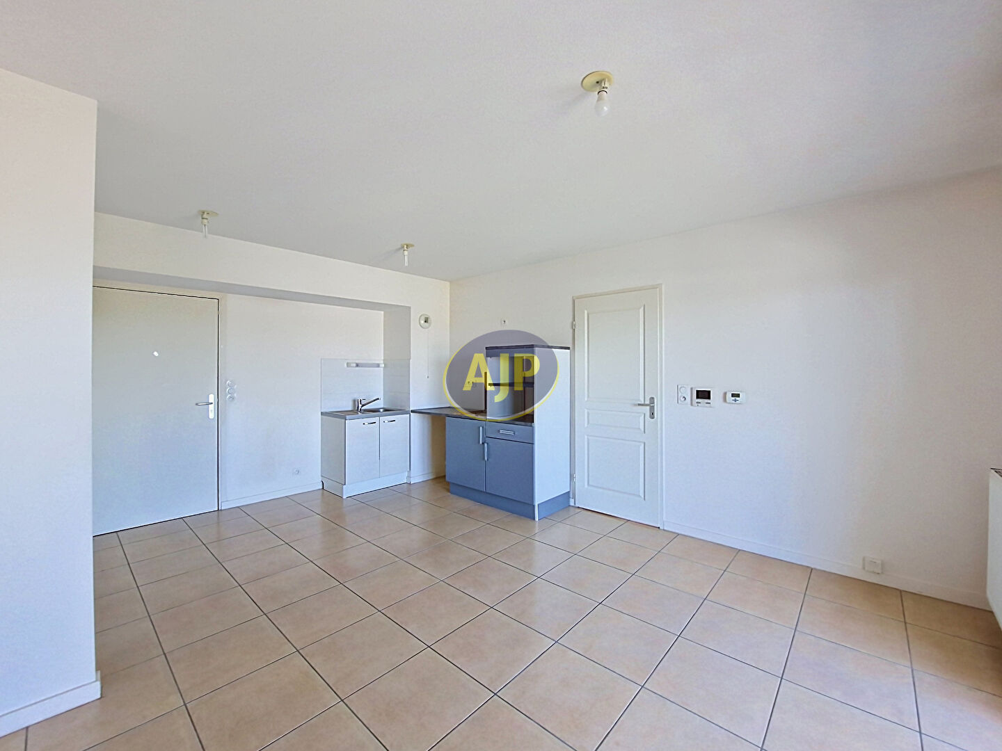 A vendre appartement T2 41m² secteur Chemin long - Proche commerces et transports - photo 2