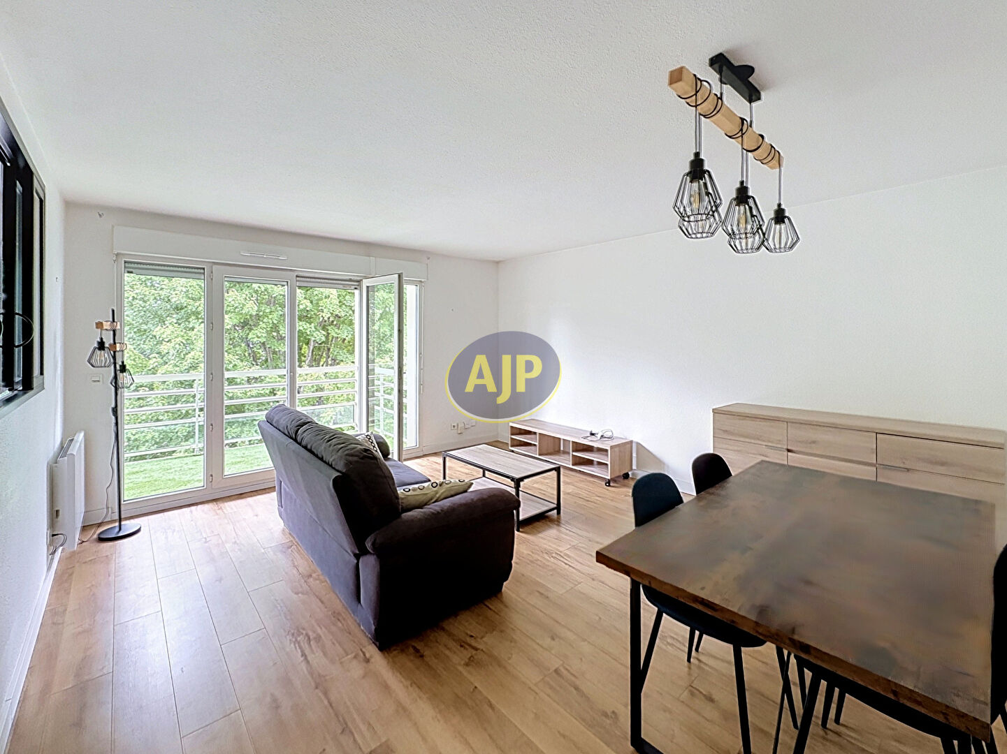 A LOUER - T3 meublé Mérignac ARLAC avec balcon, parking et cave - photo 2