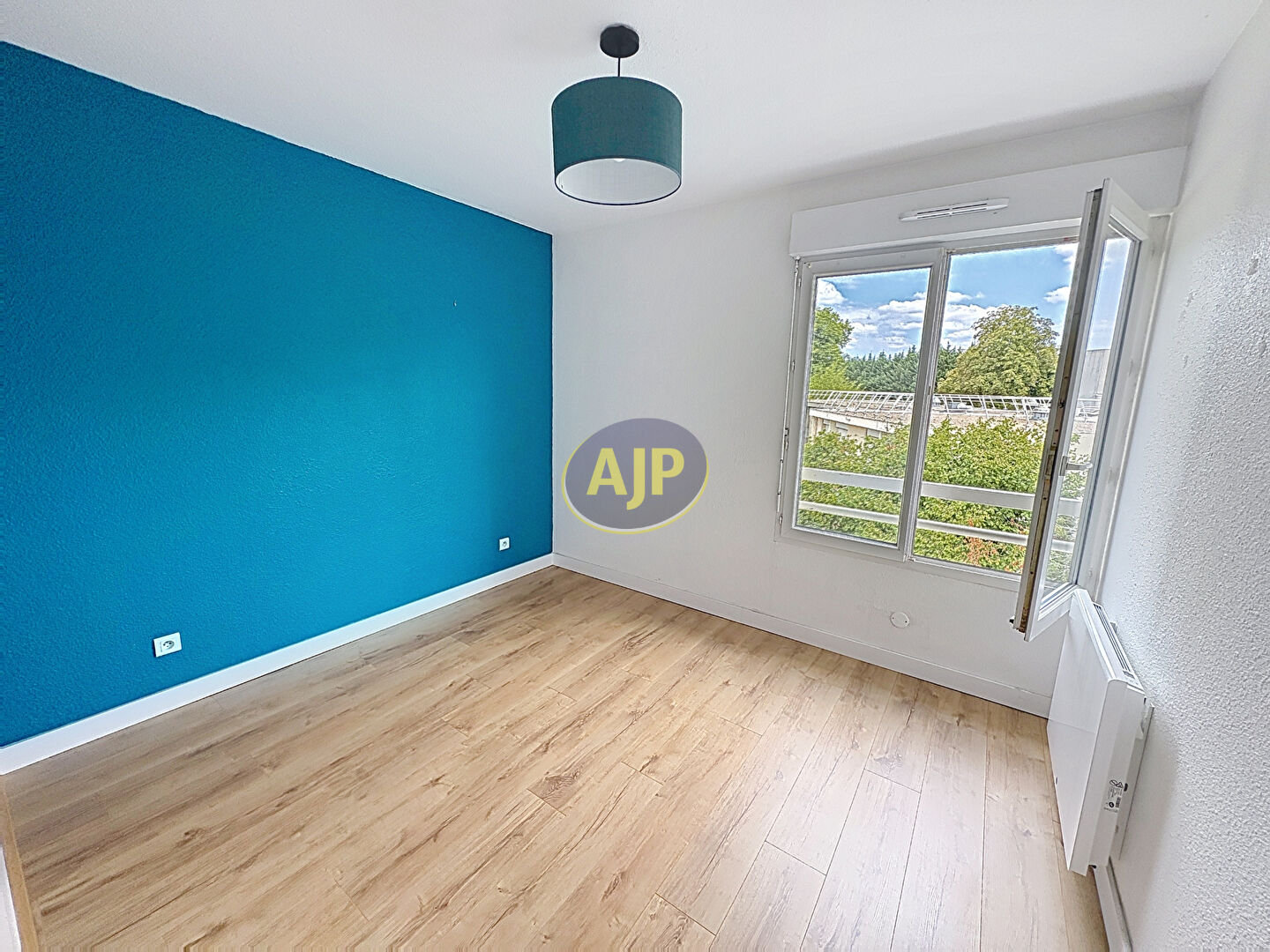 A LOUER - T3 meublé Mérignac ARLAC avec balcon, parking et cave - photo 5